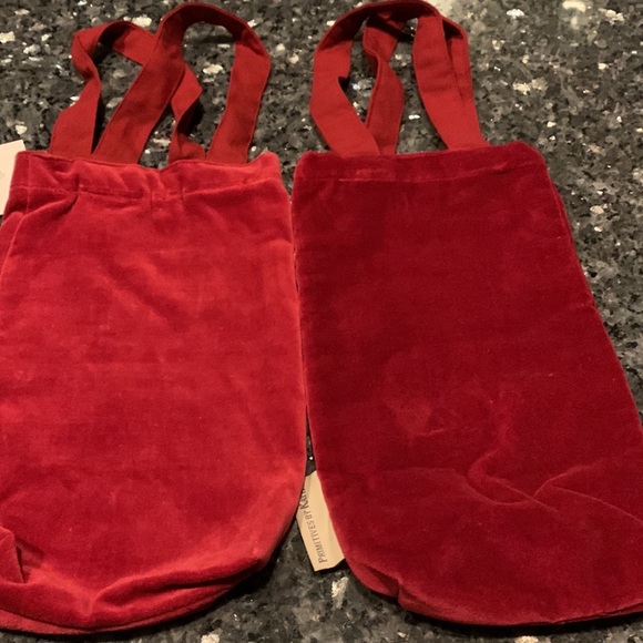 2 velveteen wine gift bags - Picture 4 of 4